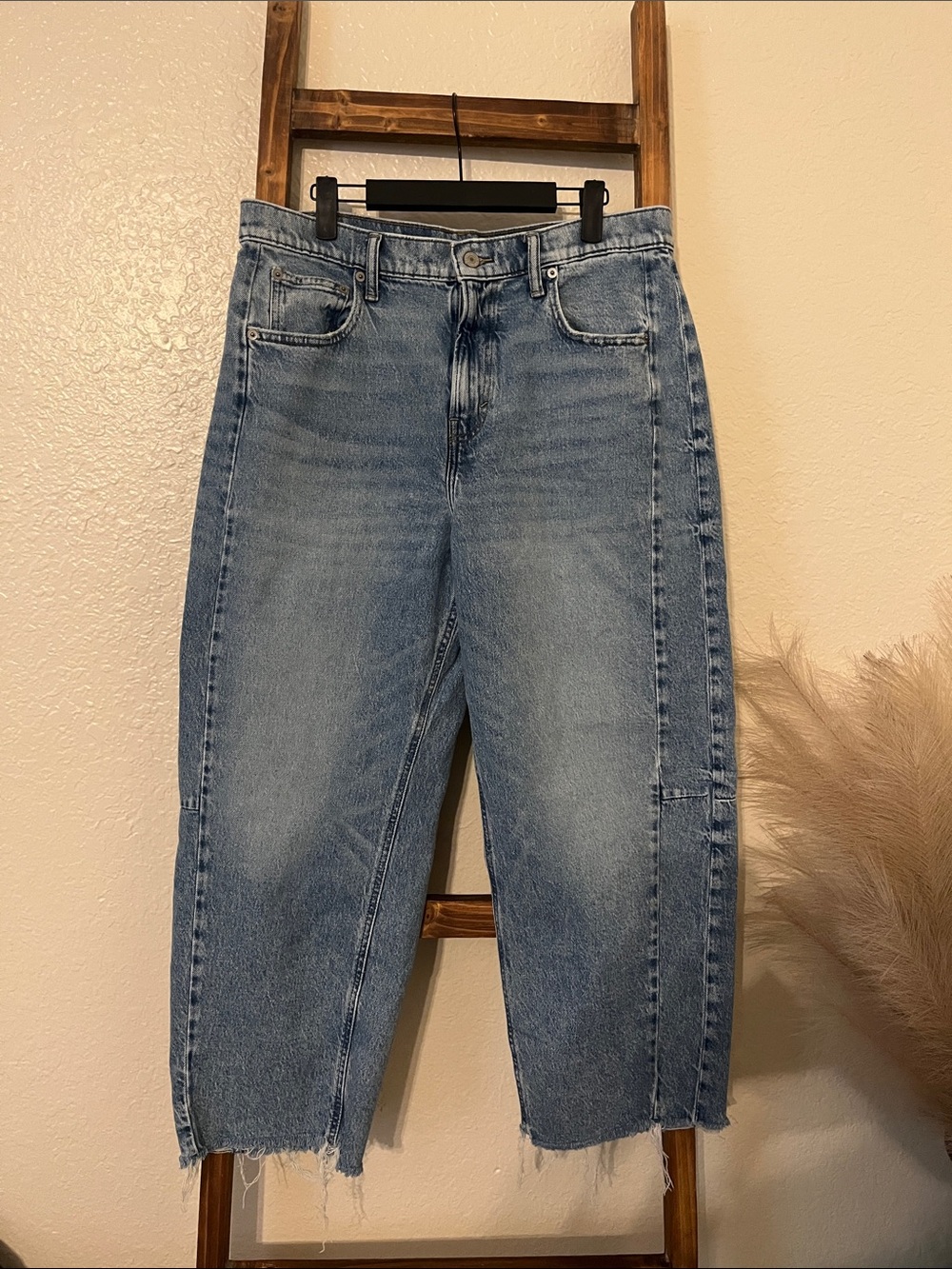 Lucky Brand Barrel leg crop jeans